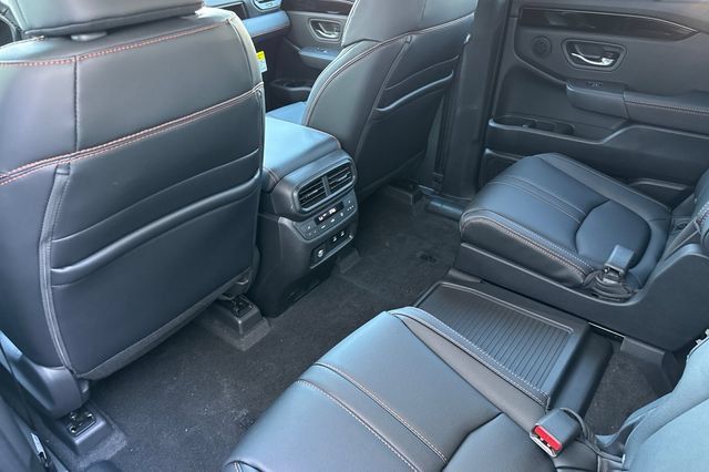 New 2026 Honda Pilot TrailSport image 13