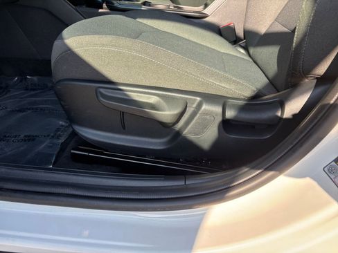 Used 2025 Kia K4 FWD image 23