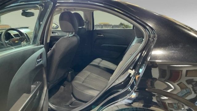 Used 2017 Chevrolet Sonic LT FWD image 10