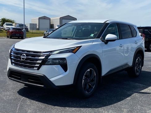 New 2026 Nissan Rogue SV image 8