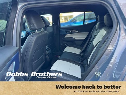 Used 2025 Chevrolet Equinox EV LT FWD image 16