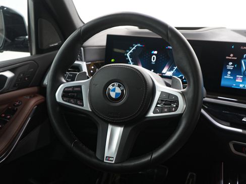 Used 2024 BMW X5 xDrive40i w/ M Sport Package image 19