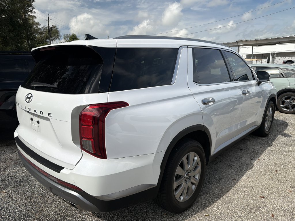 Used 2025 Hyundai Palisade SEL FWD image 4
