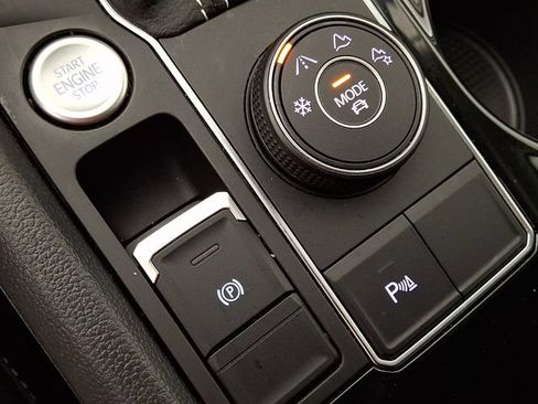 Used 2023 Volkswagen Atlas SE w/ Panoramic Sunroof Package AWD/4WD image 25