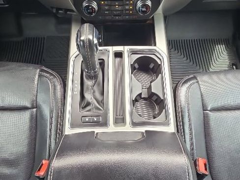 Used 2018 Ford F150 Lariat w/ Equipment Group 502A Luxury AWD/4WD image 39