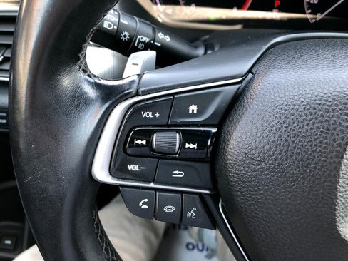 Used 2018 Honda Accord Sport image 13