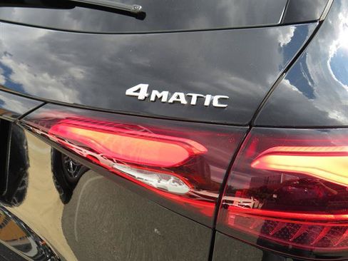 Used 2026 Mercedes-Benz GLC 300 4MATIC image 30