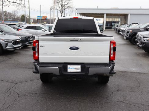 Used 2025 Ford F250 Lariat w/ Chrome Package image 9