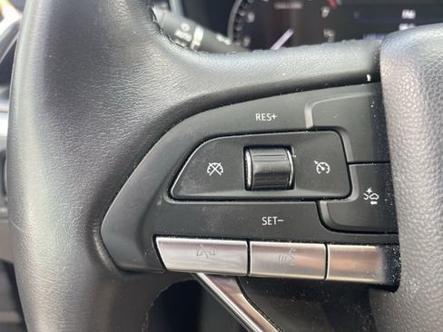 Certified 2024 Cadillac XT6 Luxury w/ LPO, Floor Liner Package image 8