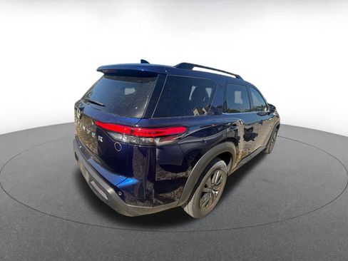 Used 2025 Nissan Pathfinder SV FWD image 7
