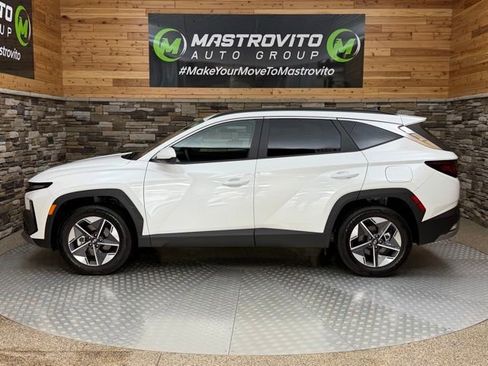 Certified 2025 Hyundai Tucson SEL AWD/4WD image 6