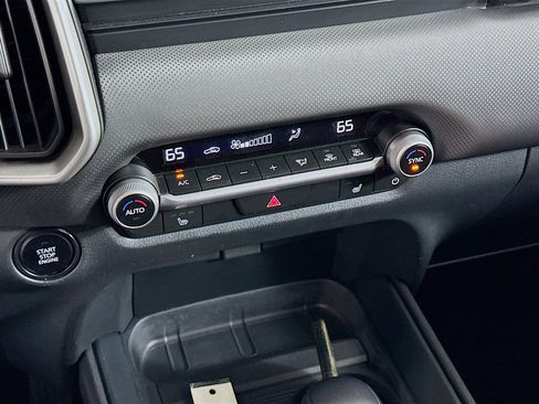 Used 2025 MAZDA CX-50 AWD 2.5 S w/ Premium Package image 24