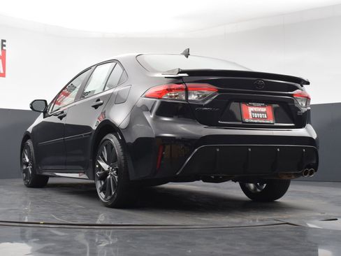Used 2025 Toyota Corolla SE FWD image 26
