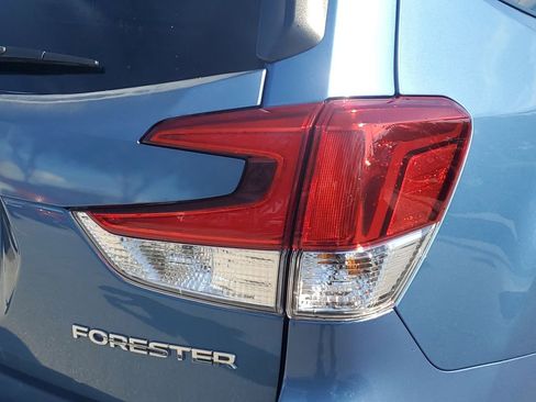 Used 2019 Subaru Forester Premium image 27