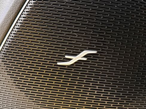 Used 2020 Mercedes-Benz CLA 250 image 6