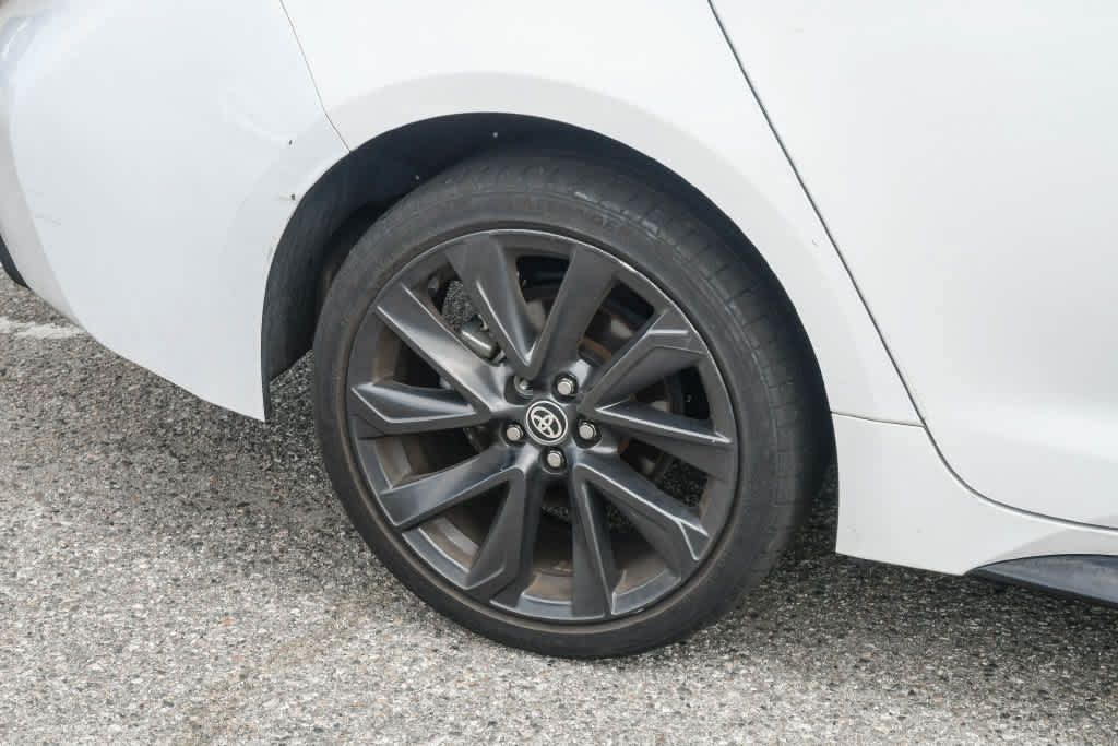 Used 2023 Toyota Corolla SE w/ SE Premium Package FWD image 9