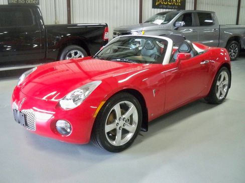 Used 2006 Pontiac Solstice Convertible w/ Premium Package image 5