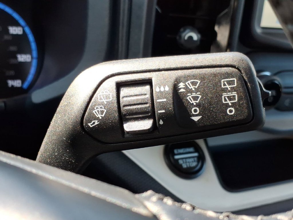 Used 2024 Ford Bronco Sport Heritage w/ Heritage Convenience Package AWD/4WD image 27