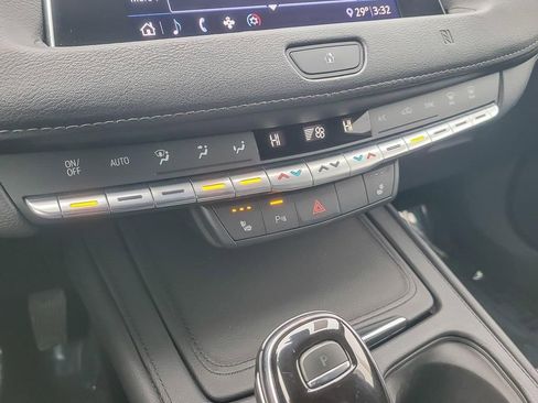 Used 2020 Cadillac XT4 Premium Luxury image 15