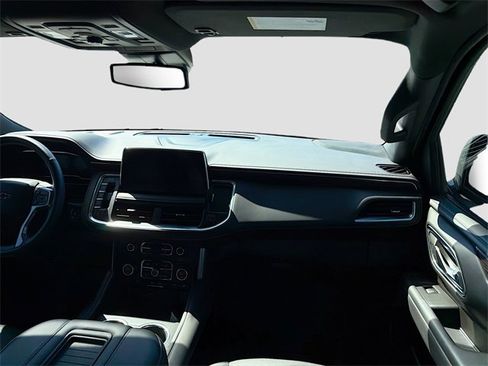 Used 2023 Chevrolet Suburban Z71 w/ Z71 Off-Road Package image 19