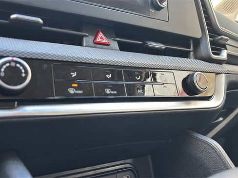 Used 2023 Kia Sportage LX image 24