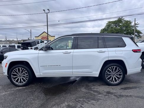 Used 2024 Jeep Grand Cherokee L Summit AWD/4WD image 4
