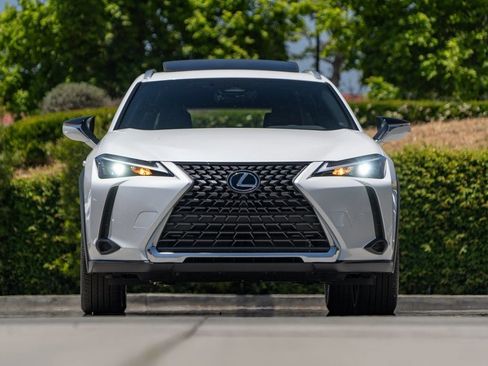 New 2026 Lexus UX 300h FWD image 3