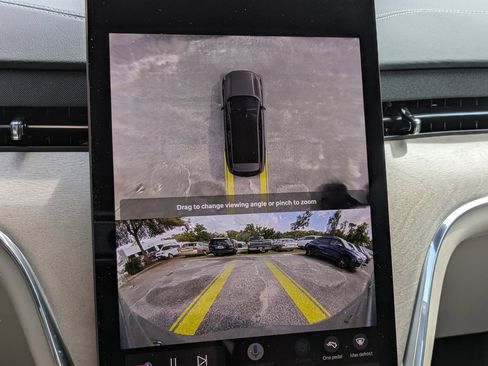 New 2026 Volvo EX90 Plus RWD image 22