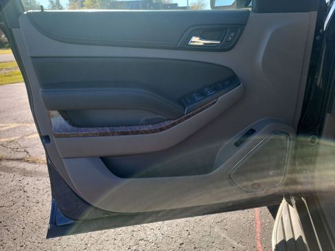 Used 2019 Chevrolet Tahoe Premier image 11