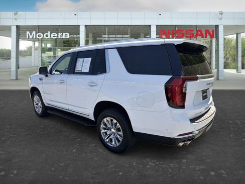 Used 2025 GMC Yukon Denali RWD image 2