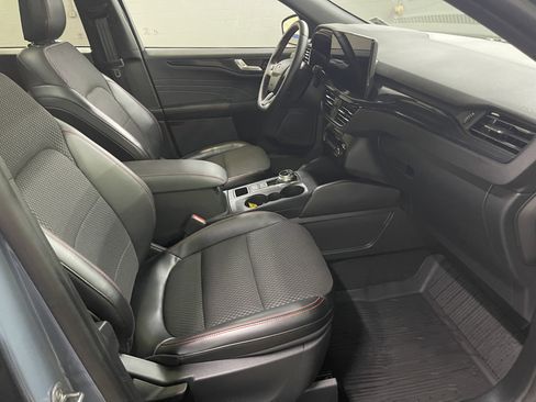 Used 2024 Ford Escape ST-Line w/ Tech Pack #1 image 18