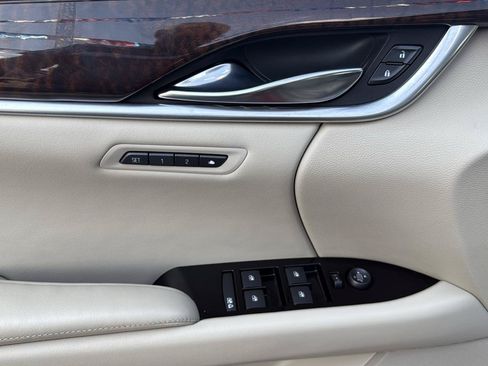 Used 2013 Cadillac XTS Premium AWD/4WD image 8