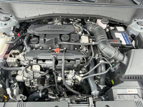 Certified 2026 Hyundai Kona Limited FWD image 31