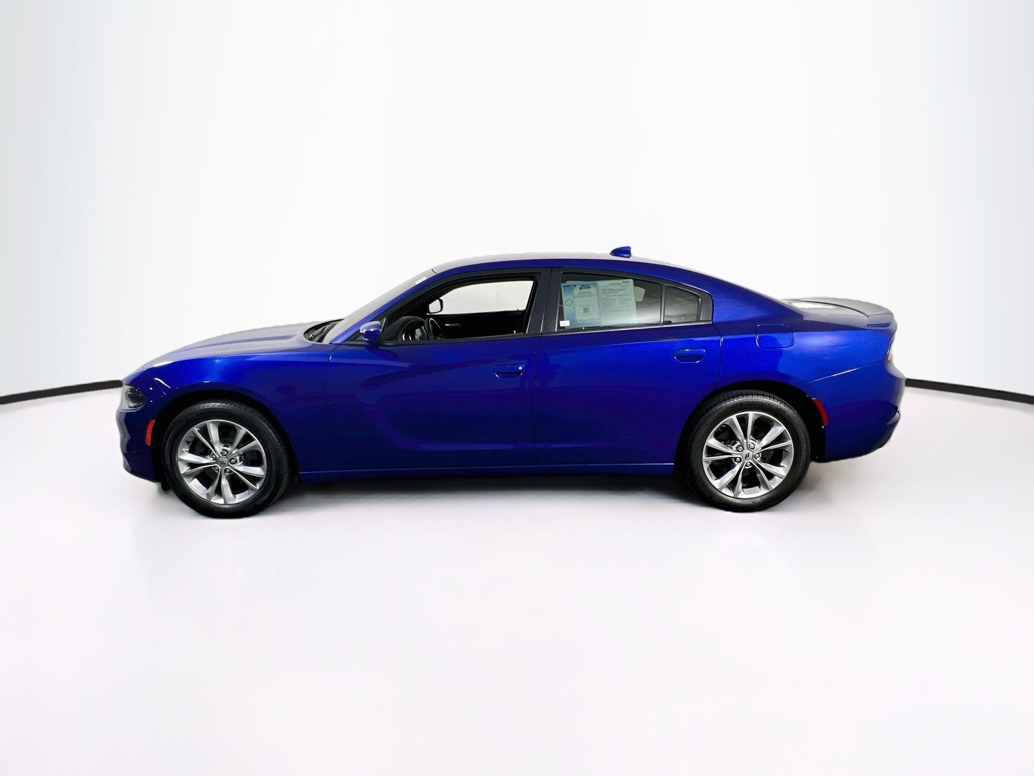 Used 2020 Dodge Charger SXT w/ Plus Group AWD/4WD image 8