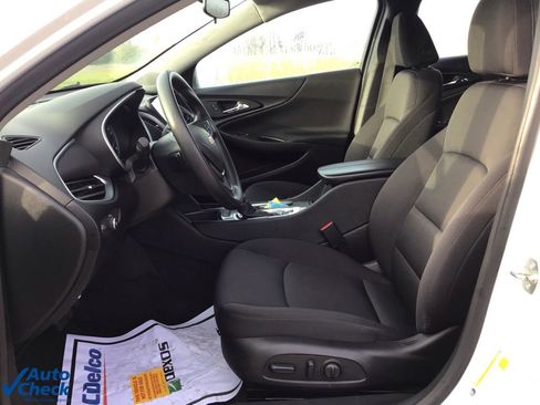 Used 2023 Chevrolet Malibu LT image 29