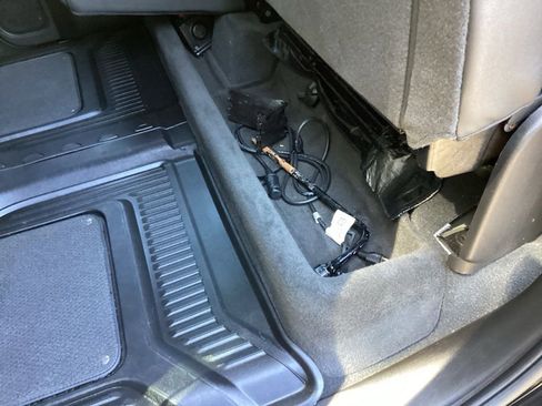 Used 2021 GMC Sierra 2500 AT4 image 40