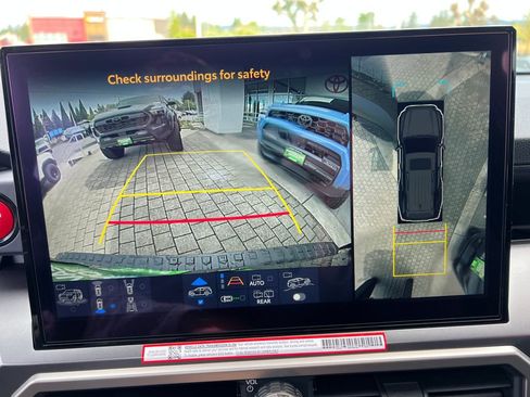 New 2026 Toyota 4Runner TRD Off-Road Premium AWD/4WD image 15