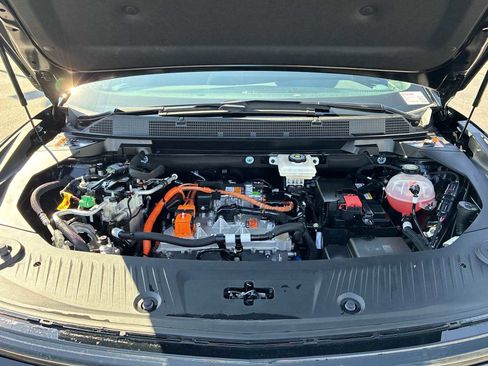 Certified 2024 Chevrolet Equinox EV RS image 29