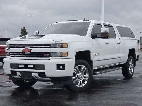 Used 2017 Chevrolet Silverado 2500 LTZ w/ Duramax Plus Package image 2