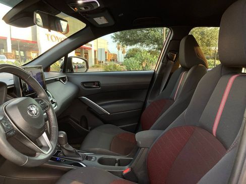 Used 2024 Toyota Corolla Cross AWD Hybrid image 10
