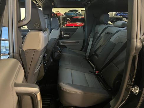Used 2025 GMC Hummer EV 3X w/ LPO, Sport Package AWD/4WD image 30
