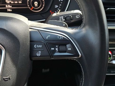 Used 2018 Audi SQ5 Premium Plus AWD/4WD image 25