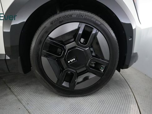 Used 2024 Kia EV9 GT-Line image 20