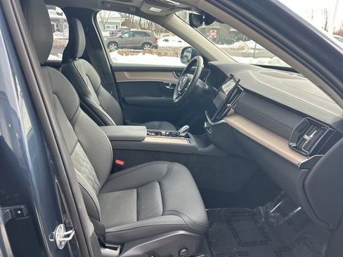 Certified 2025 Volvo XC90 B6 Plus image 15