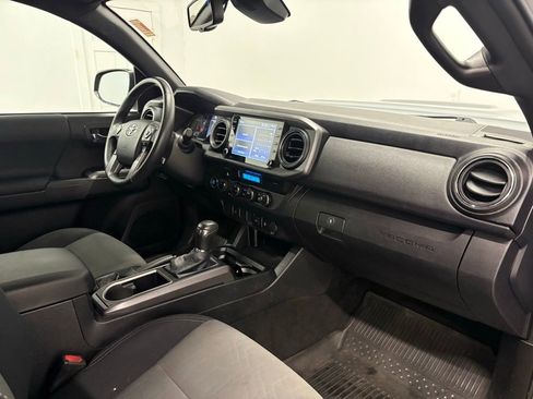 Used 2021 Toyota Tacoma TRD Sport image 24