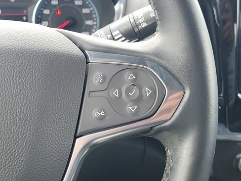 Used 2023 Chevrolet Traverse LT FWD image 26