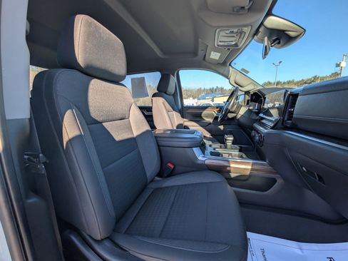 Used 2022 Chevrolet Silverado 1500 LT Trail Boss w/ Protection Package image 44