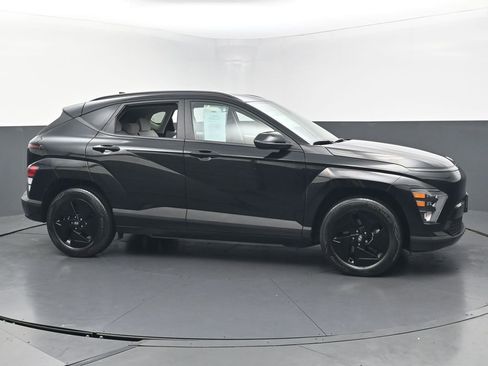 Used 2024 Hyundai Kona SEL FWD image 6