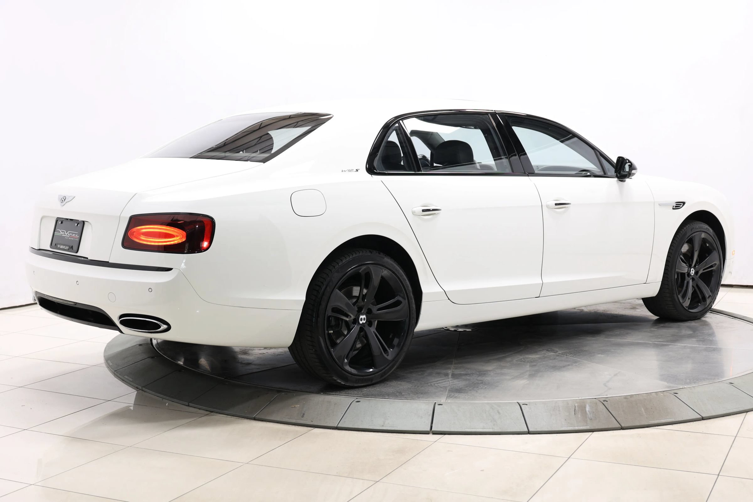 Used 2018 Bentley Flying Spur S W12 AWD/4WD image 71
