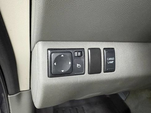 Used 2015 Nissan Frontier SV RWD image 13